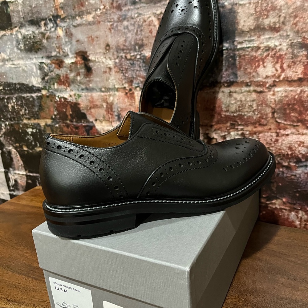 NEW Aquatalia and Men's Black Leather Slip On Dress Shoes Amazing quality. - Picture 3 of 8